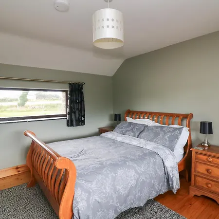 The Owl's Hoot Greenfield Cross Roads