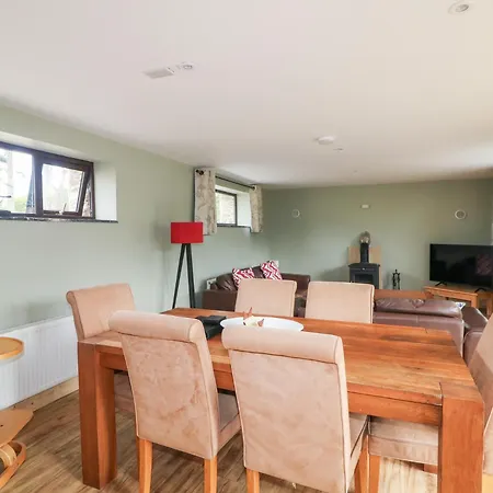 別荘 The Owl's Hoot *